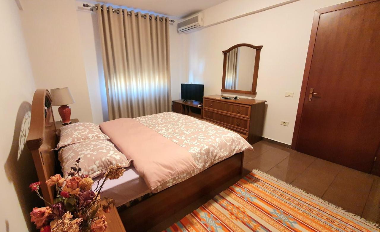 Star Apartment Tirana Exterior foto